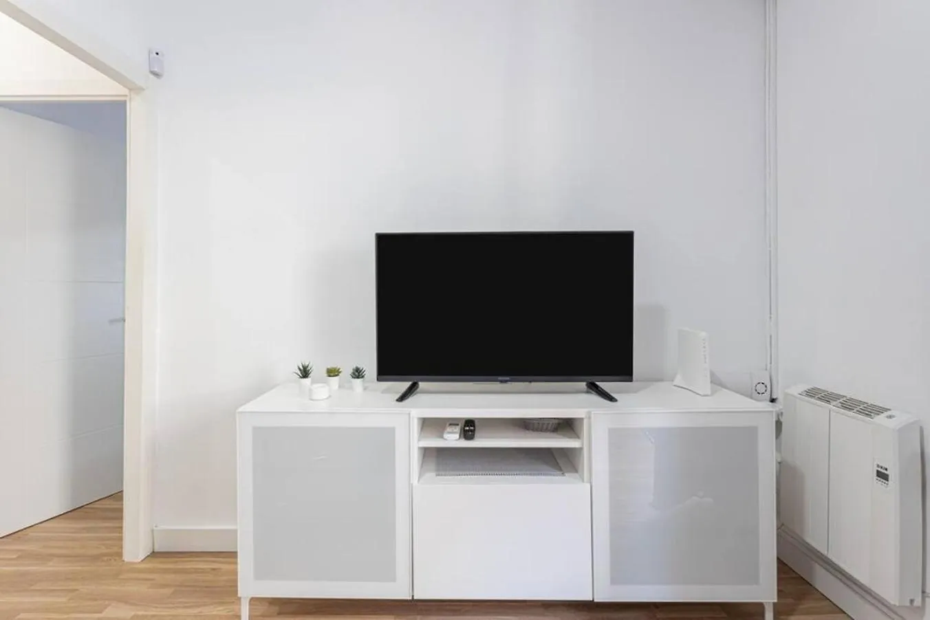 Bright 3Bdr Near To The Metro Apartment L'Hospitalet de Llobregat 0*,  Spain