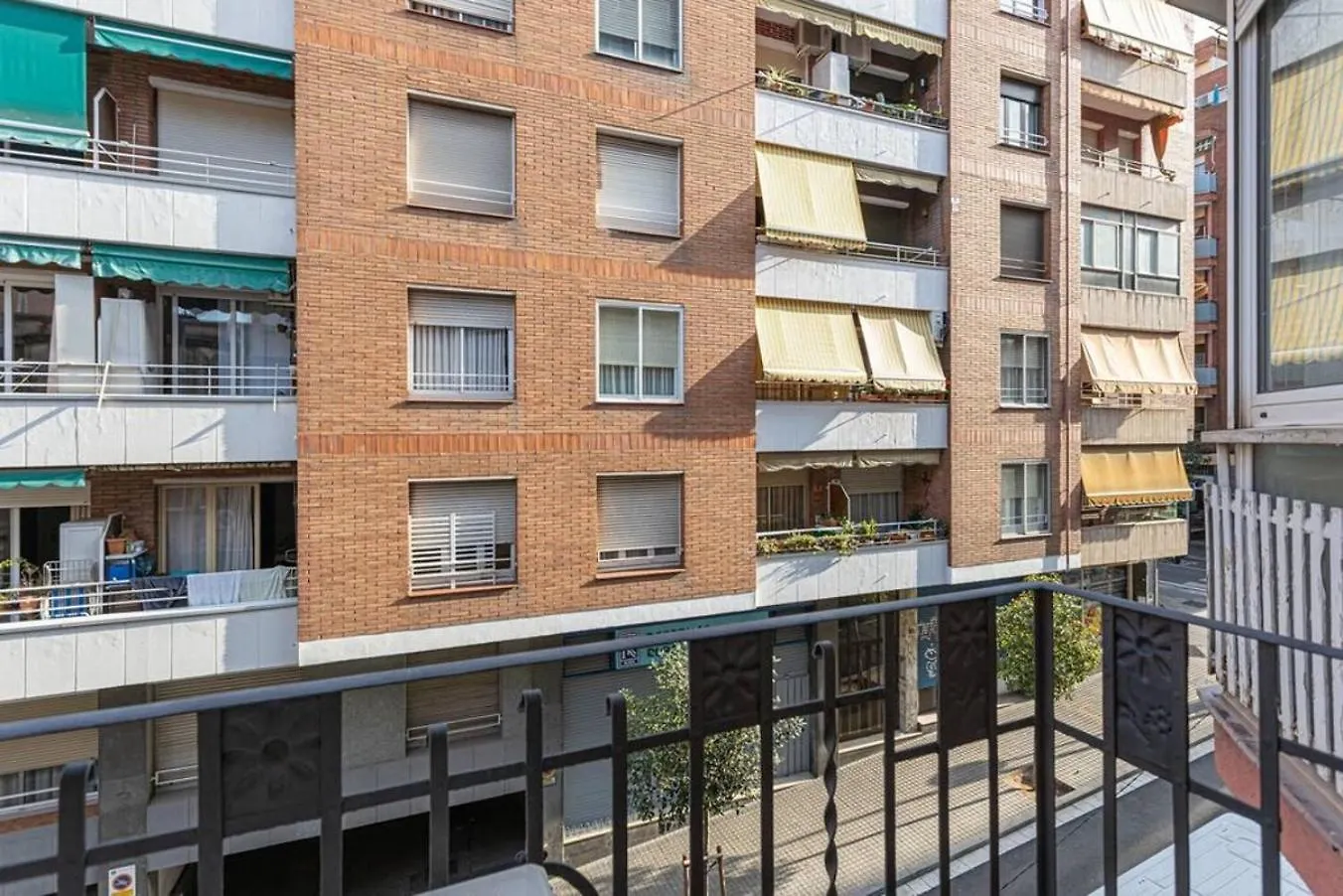 Bright 3Bdr Near To The Metro Apartment L'Hospitalet de Llobregat